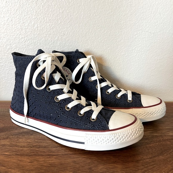 Rare Navy eyelet print Converse 7 1/2 - Picture 5 of 12